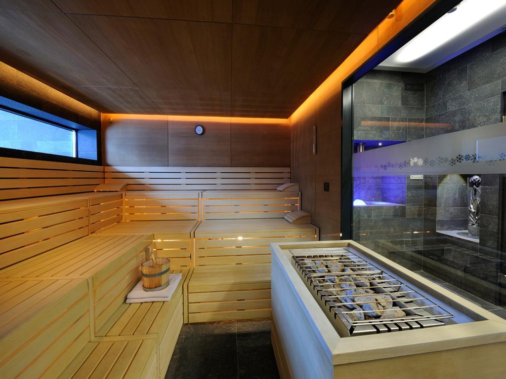 Cresta.Alpin.Sport.Hotel Лех ам Алберг Екстериор снимка